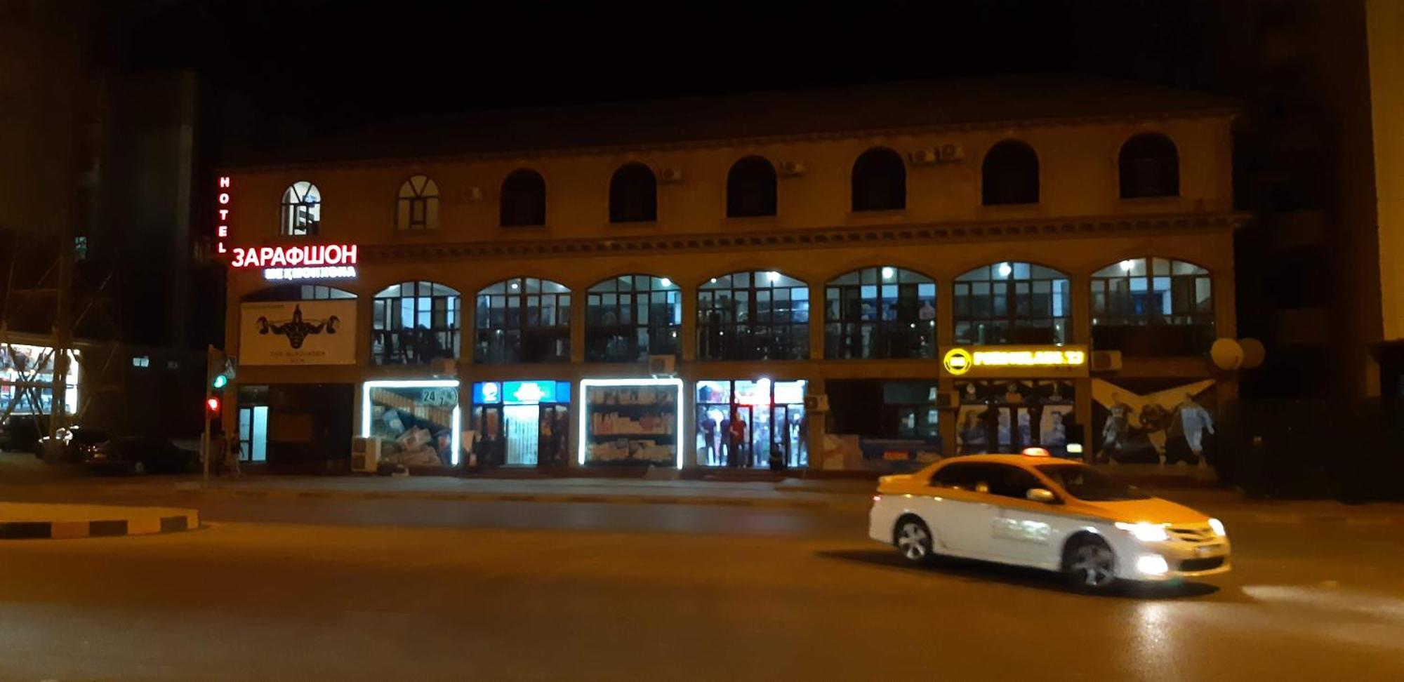 Hotel Zarafshon In Dusjanbe Exteriör bild